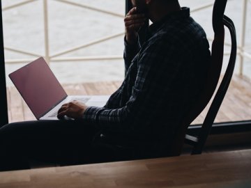 西班牙注冊(cè)公司：法定代表人條件、責(zé)任與合規(guī)要求