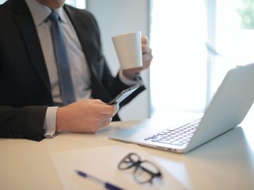 國內(nèi)居民遠(yuǎn)程開立美國華美銀行賬戶：政策、流程與投資價(jià)值解析