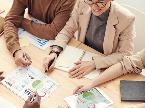 注冊(cè)美國(guó)品牌費(fèi)用及流程詳解：公司注冊(cè)、文件獲取與工商流程全解析