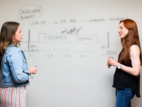 注冊香港公司是否必須聘請本地法定秘書？