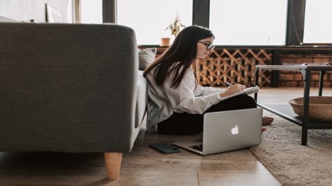 跨境物流企業(yè)不應(yīng)為購置方再次銷售商品提供便利。