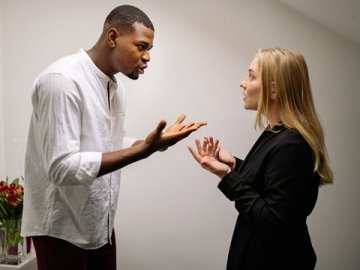 北京外資公司為外籍員工繳社保公積金：是否強(qiáng)制？繳費(fèi)基數(shù)有何規(guī)定？