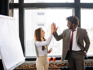 上海企業(yè)設立香港公司的流程與注意事項